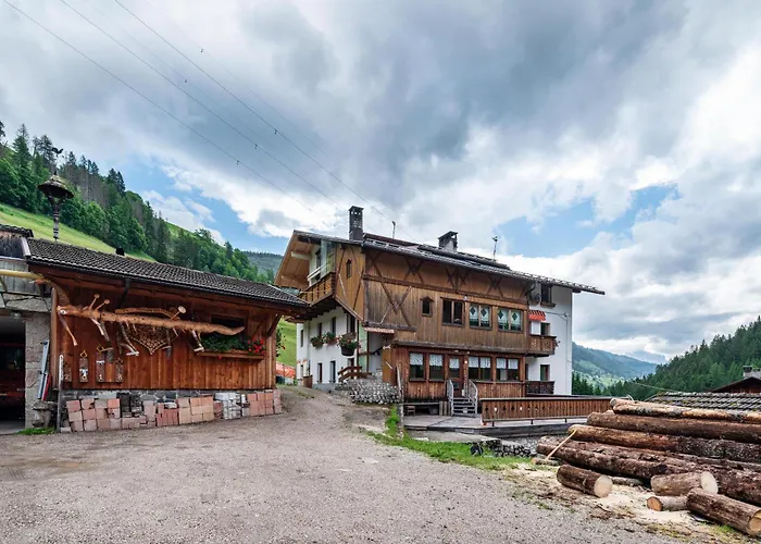 La Mirandola Blu Apartament Livinallongo Del Col Di Lana